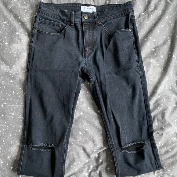 Black Forever21 Skinny Jeans - Picture 1 of 3